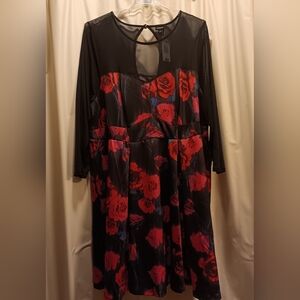 NWT Torrid Mini Black Floral Scuba Illusion Dress.  Size 5X